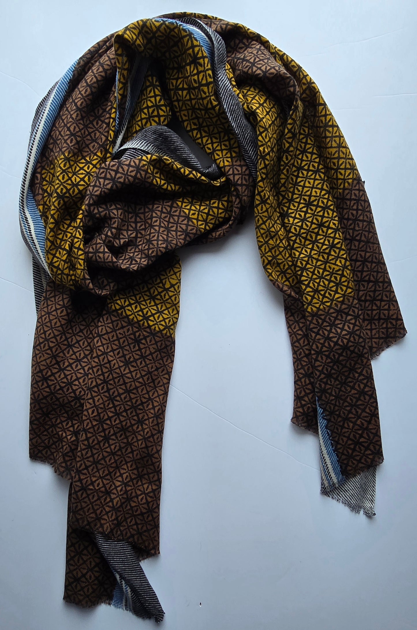 Premium Merino Wool Scarf – Soft, Warm & Breathable