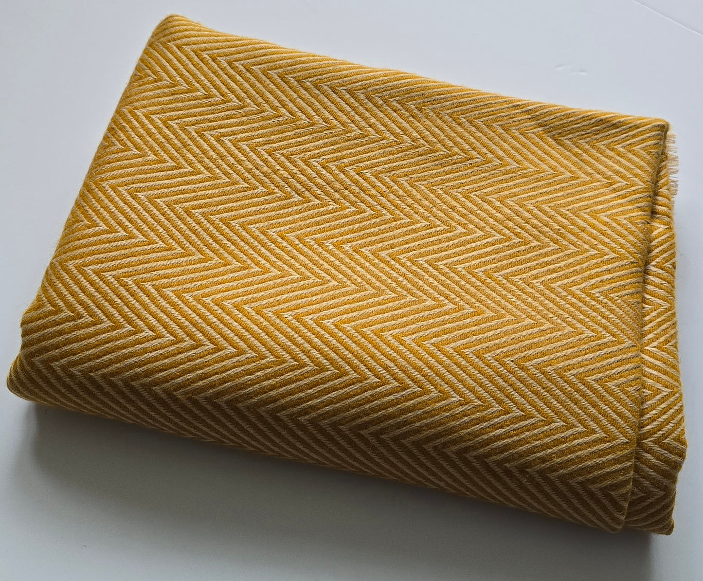 ZigZara: 2-Ply Cashmere Zig Zag Stole