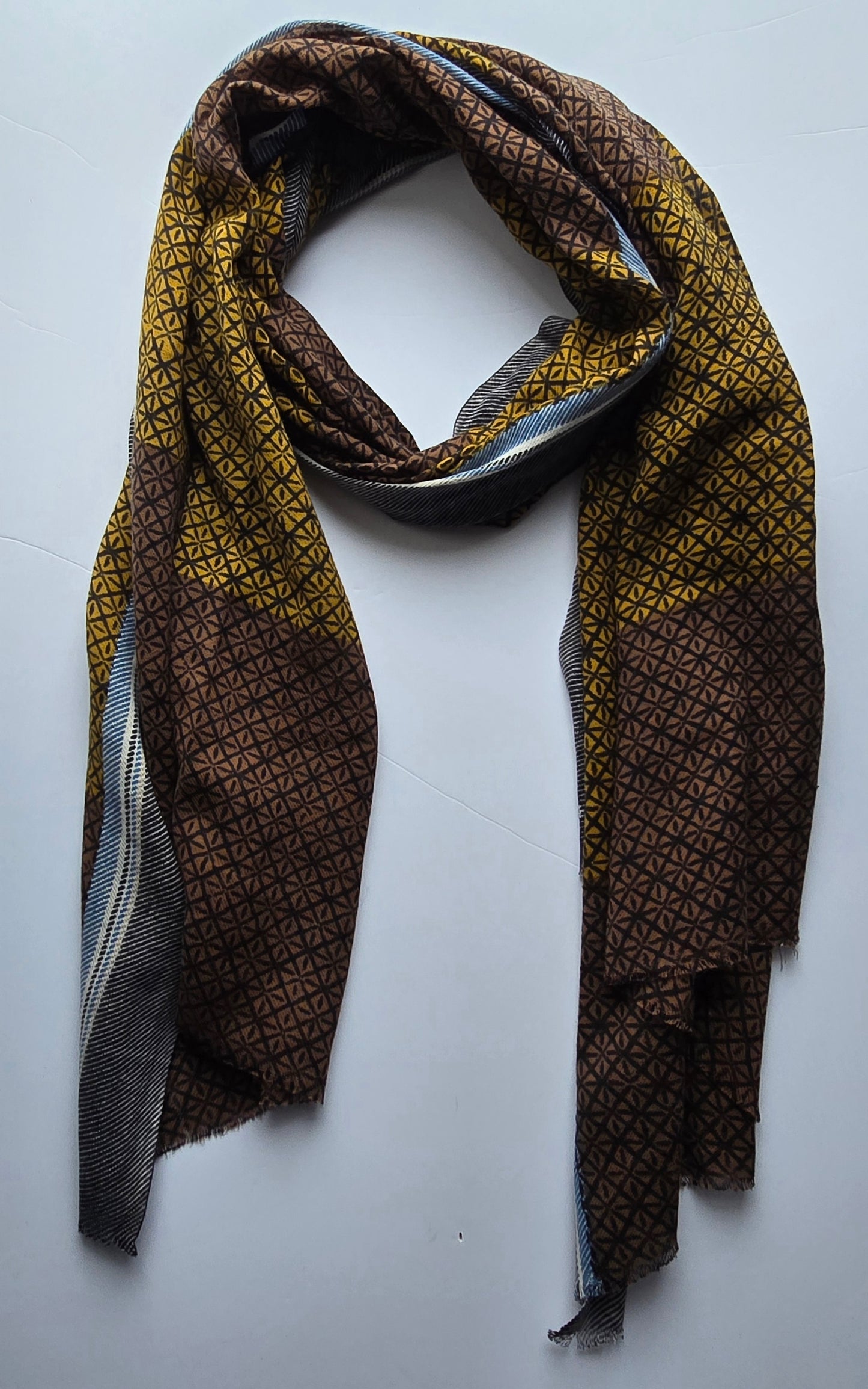 Premium Merino Wool Scarf – Soft, Warm & Breathable