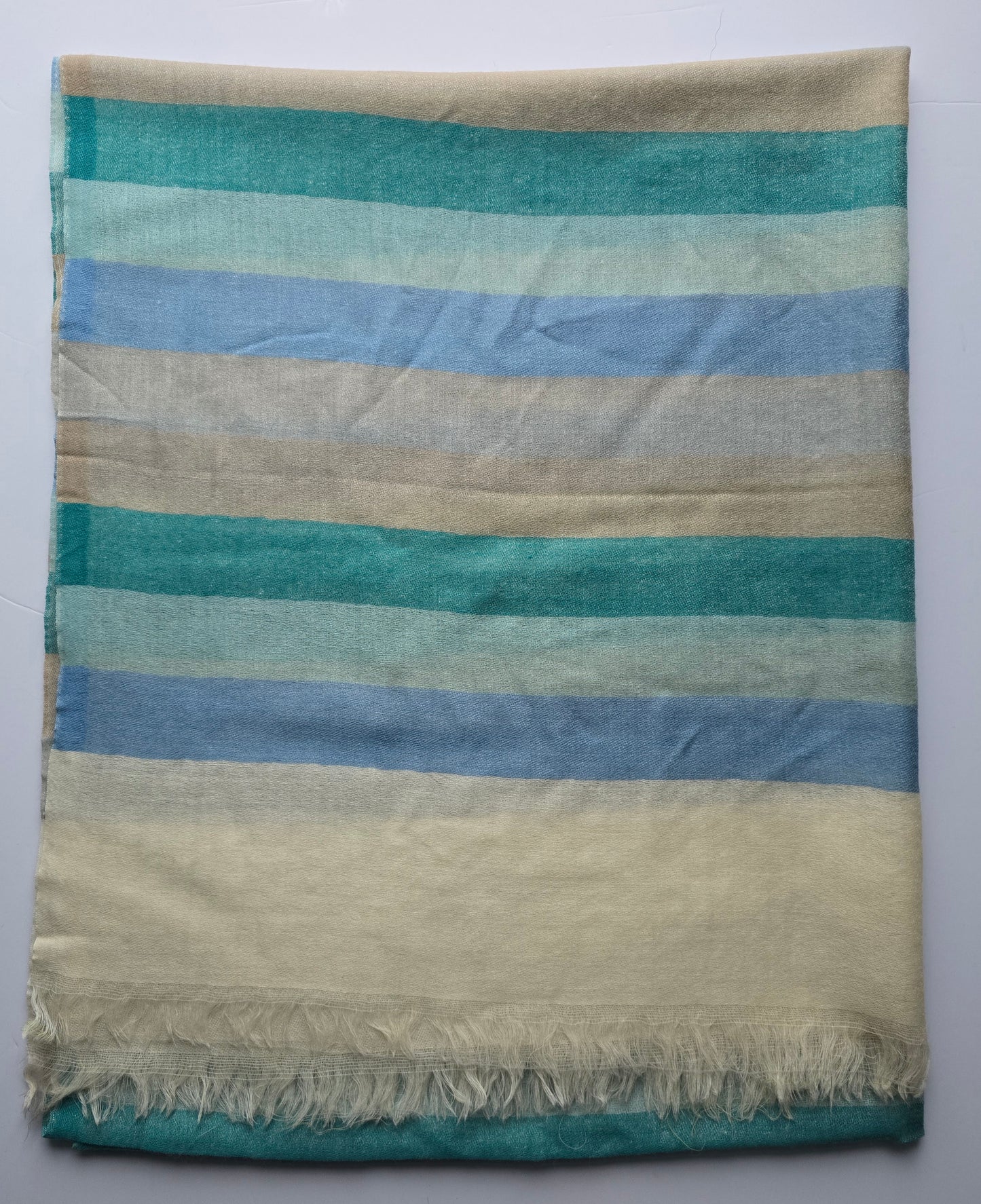 Premium Merino Wool Scarf – Soft, Warm & Breathable