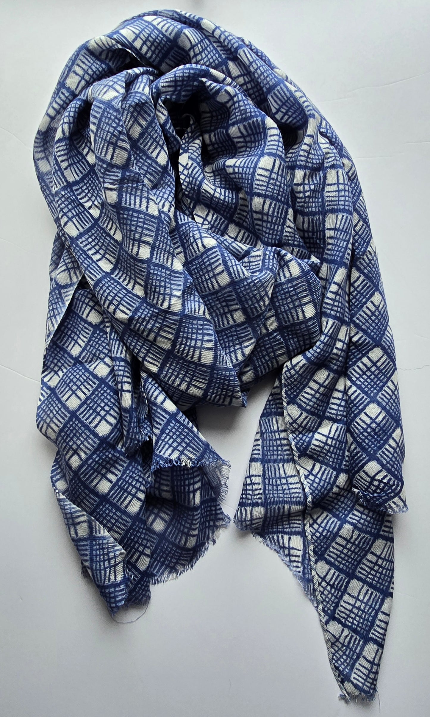 Premium Merino Wool Scarf – Soft, Warm & Breathable